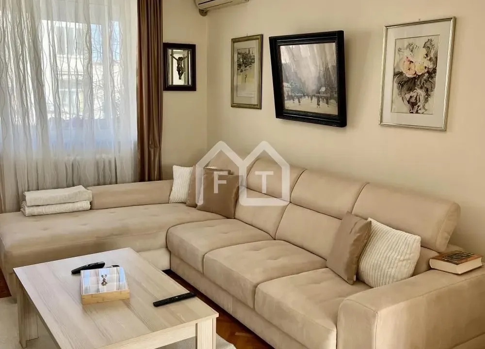Izdavanje, dvosoban stan, 56m², Zemun Sve Podlokacije, Beograd