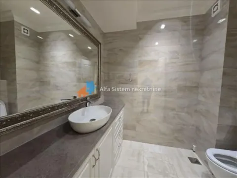 Izdavanje, stan, 215m², Savski Venac, Beograd - image 16