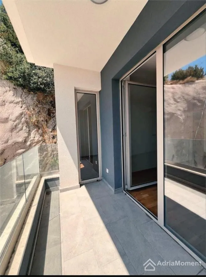 Sale, two bedroom apartment, 62m², Bečići, Budva