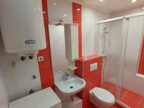 Izdavanje, trosoban stan, 62m², Lion, Zvezdara Sve Podlokacije - image 11