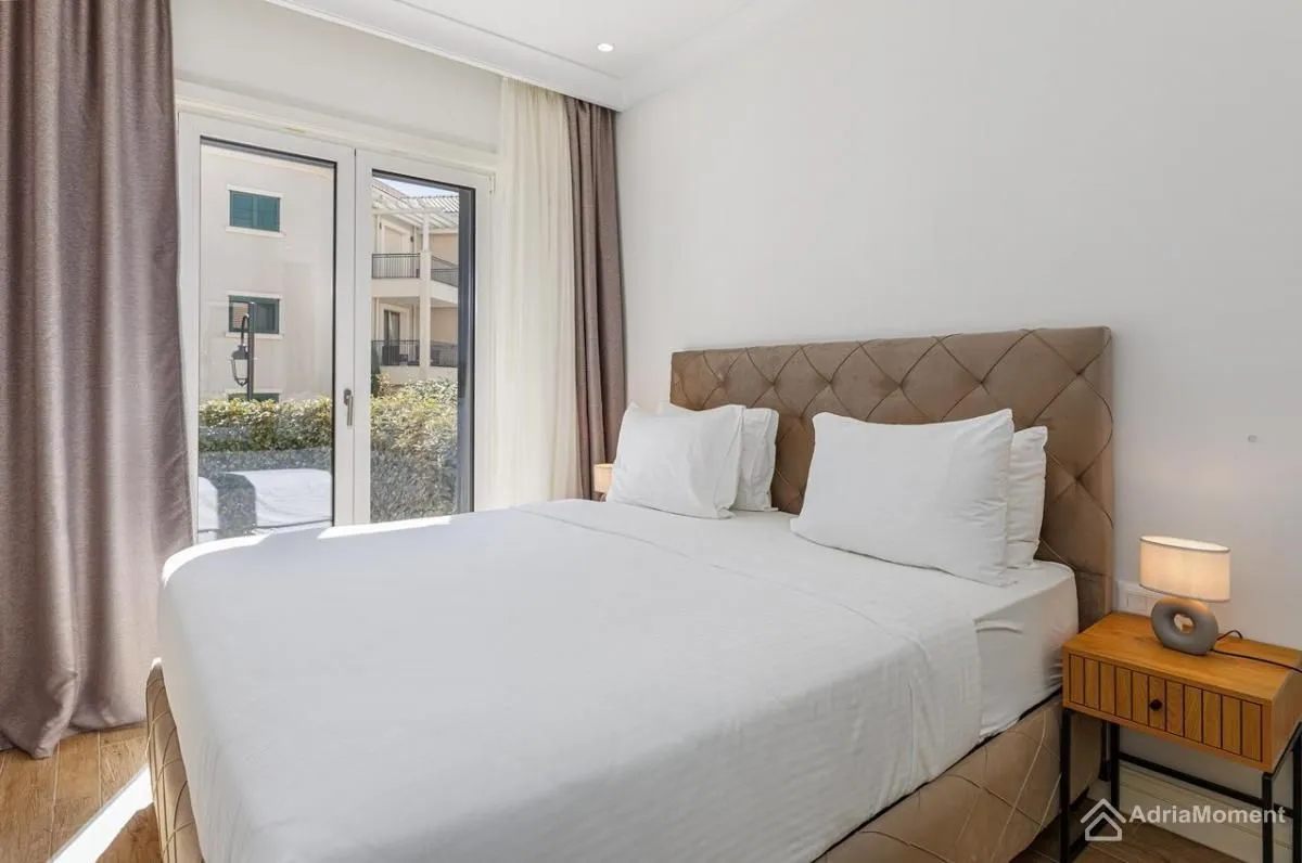 Prodaja, jednosoban stan, 50m², Luštica Bay, Tivat