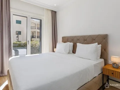 Sale, one bedroom apartment, 50m², Luštica Bay, Tivat - image 5