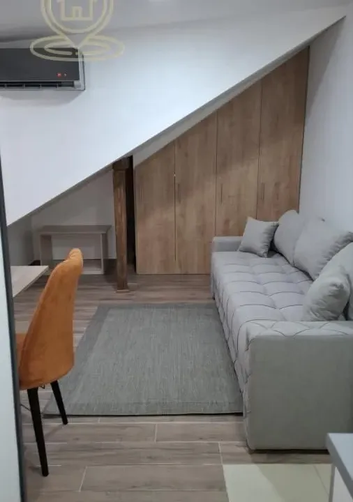 Izdavanje, garsonjera, 32m², Lipov gaj, Novi Sad Sve Podlokacije