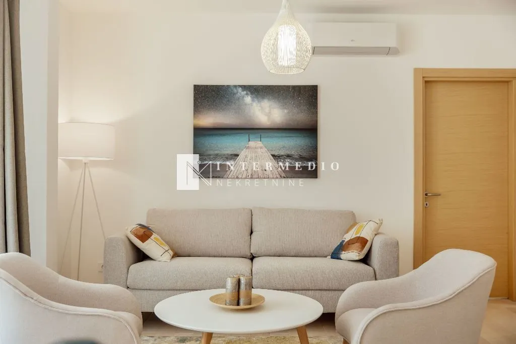 Prodaja, jednosoban stan, 92m², Igalo, Herceg Novi