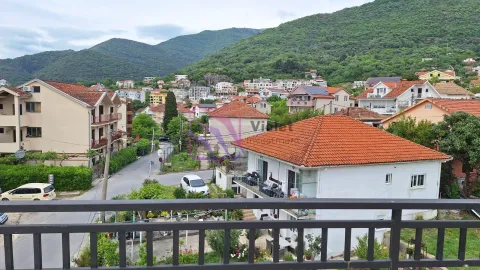 Prodaja, trosoban stan, 107m², Porto Montenegro, Tivat - image 4