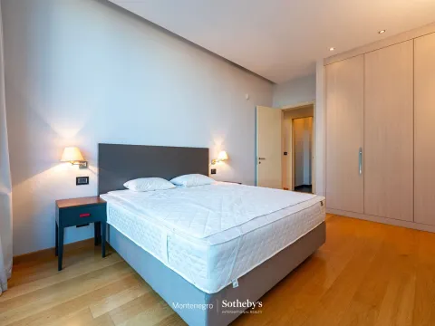 Prodaja, dvosoban stan, 106m², Kod Capital Plaze, Podgorica - image 15