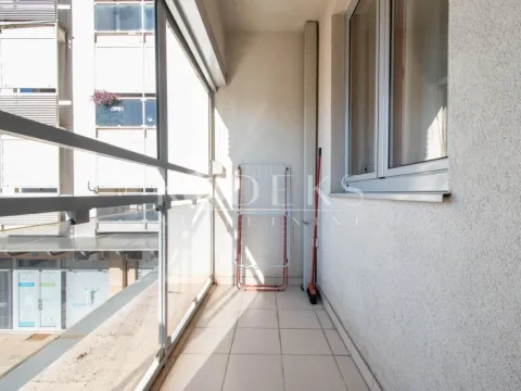 Izdavanje, jednosoban stan, 43m², City Kvart, Podgorica - image 9