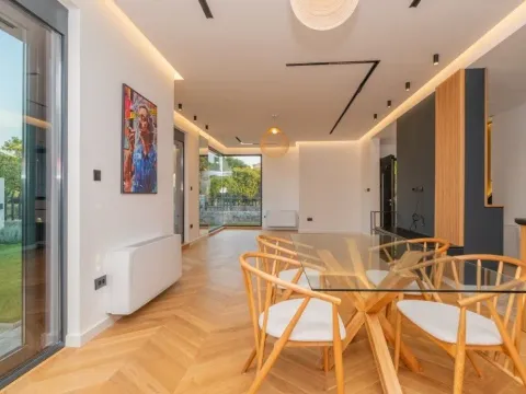 Rent, house, 180m², Gornja Gorica, Podgorica - image 2