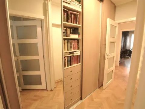 Sale, three bedroom apartment, 81m², Vračar Hram, Vračar Sve Podlokacije - image 3