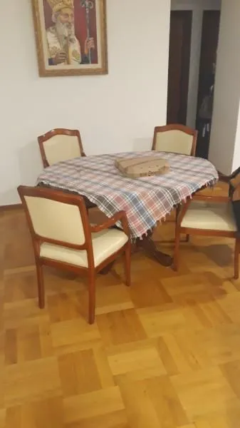 Prodaja, dvosoban stan, 81m², Bečići, Budva