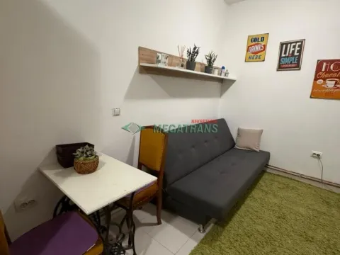 Izdavanje, stan, 20m², Kalenić Pijaca, Vračar Sve Podlokacije - image 2