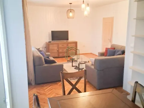 Izdavanje, dvosoban stan, 108m², Stari Aerodrom, Podgorica - image 5