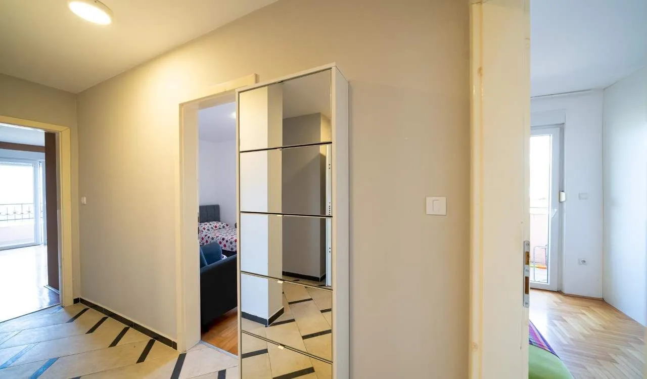 Prodaja, trosoban stan, 90m², Seoce, Budva