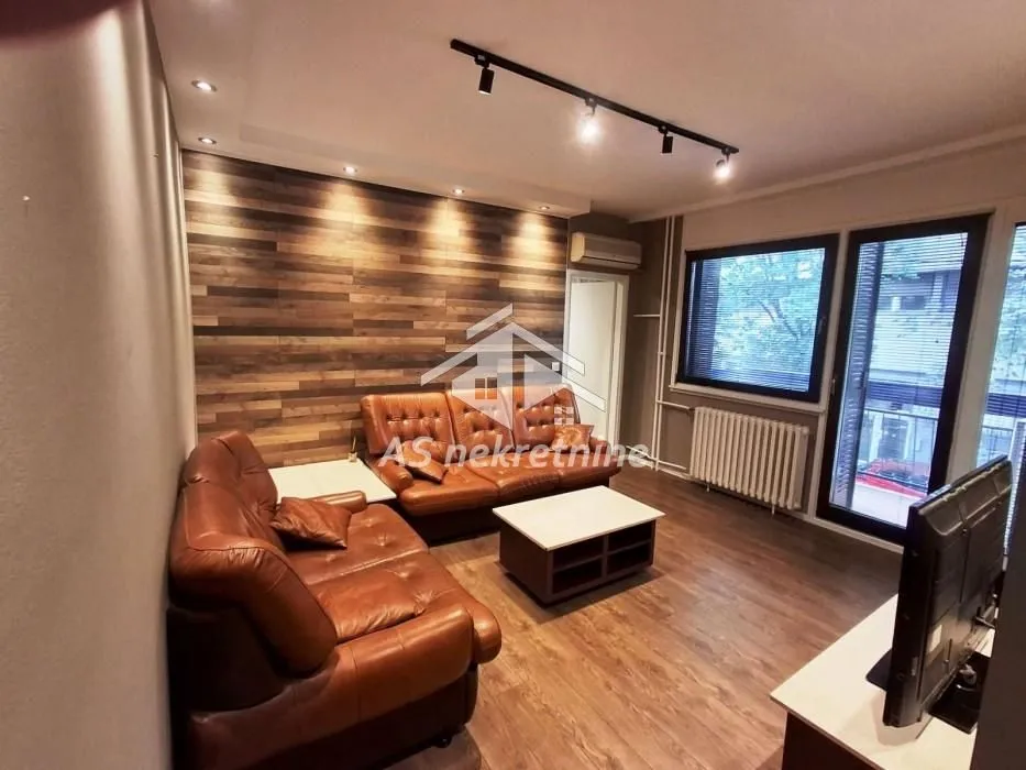 Izdavanje, trosoban stan, 70m², Tašmajdan, Palilula Sve Podlokacije