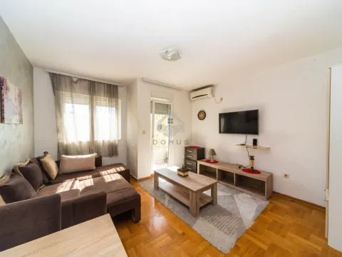 Rent, studio apartment, 28m², Stari Aerodrom, Podgorica - image 4