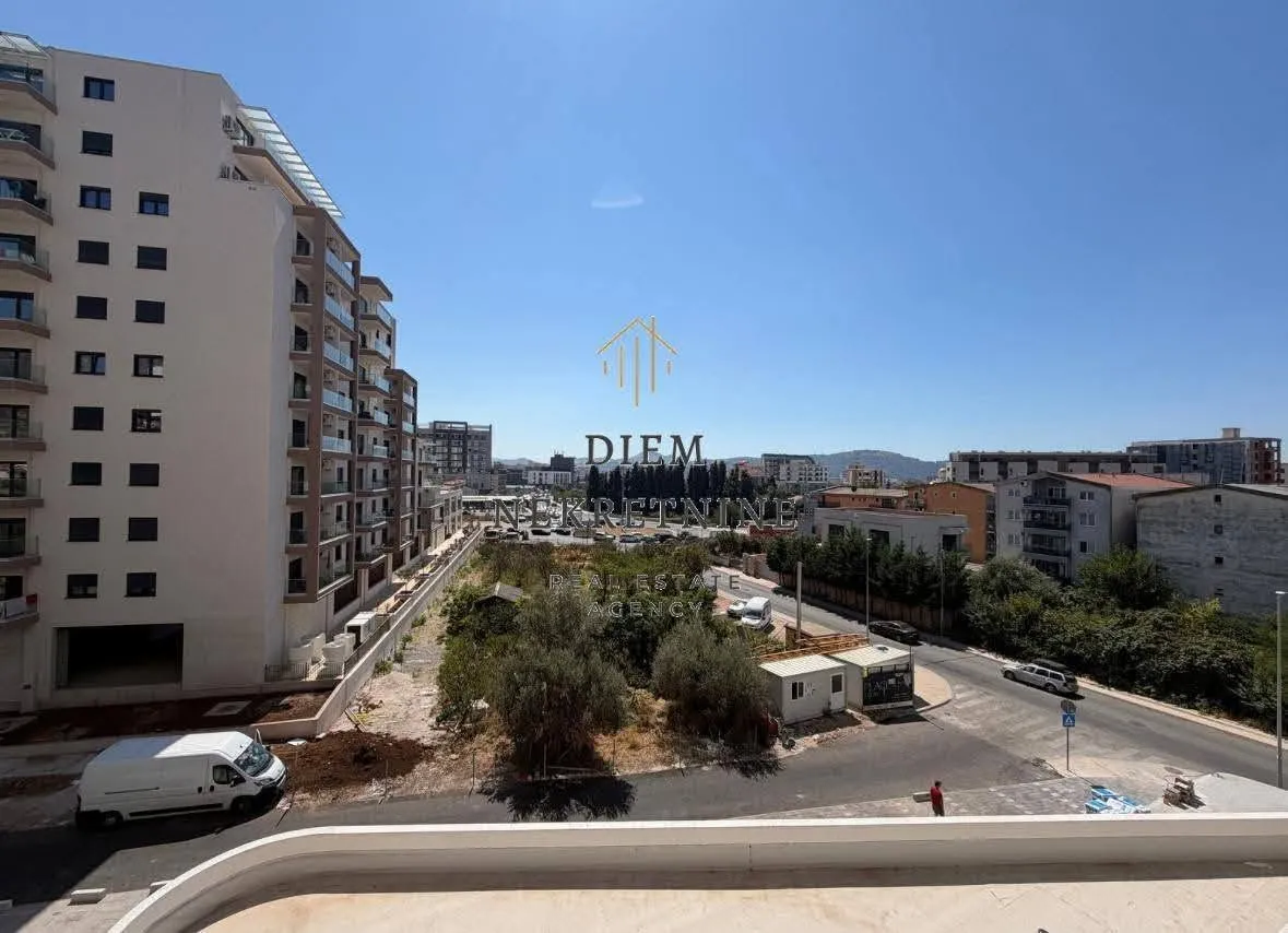 Izdavanje, jednosoban stan, 53m², Ilino, Bar