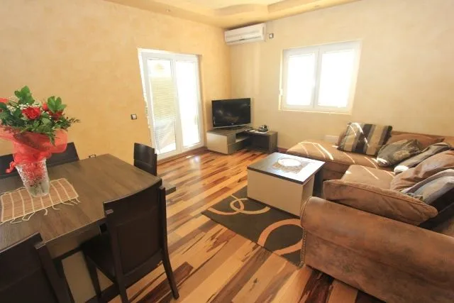 Prodaja, stan, 206m², Budva, Crna Gora