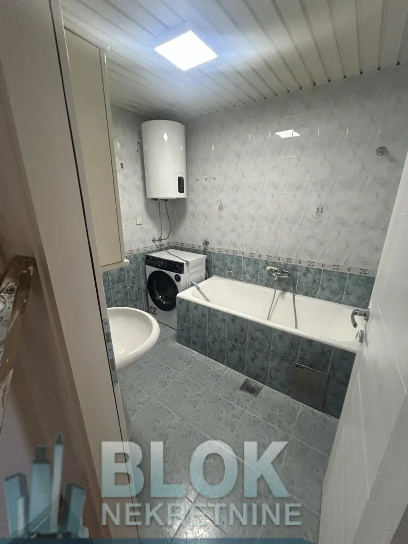 Izdavanje, dvosoban stan, 70m², Gintaš, Podgorica