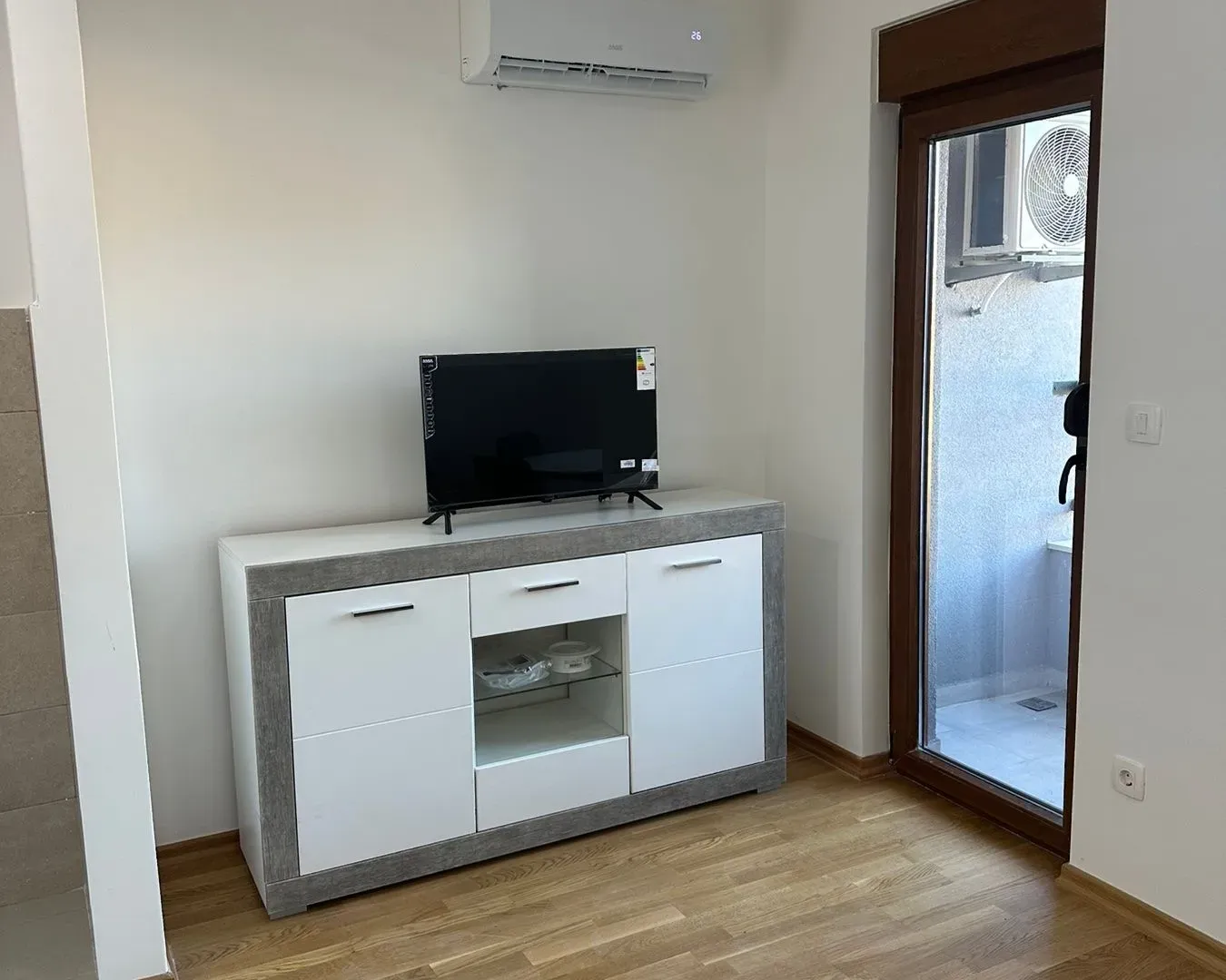 Rent, studio apartment, 29m², Stari Aerodrom, Podgorica