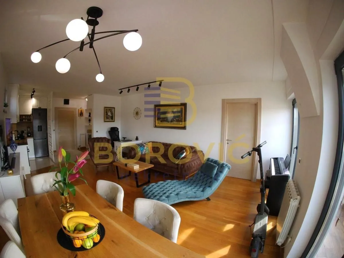Prodaja, četvorosoban stan, 103m², Voždovac Sve Podlokacije, Beograd