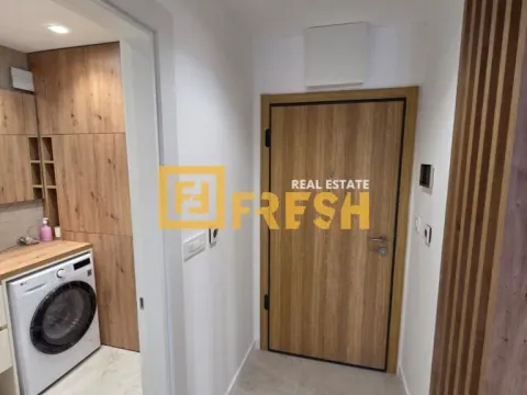 Rent, one bedroom apartment, 43m², Tološi, Podgorica - image 16