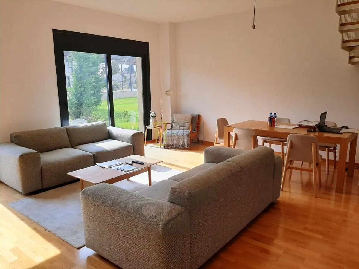 Prodaja, trosoban stan, 106m², Zagorič, Podgorica