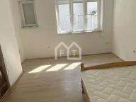 Izdavanje, dvosoban stan, 55m², Zemun Gornji Grad, Zemun Sve Podlokacije - image 3