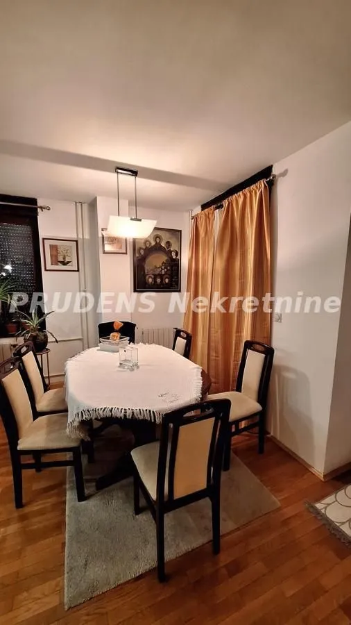 Prodaja, četvorosoban stan, 109m², Crveni Krst, Beograd