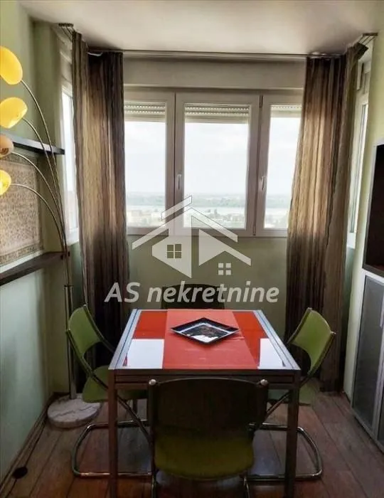 Rent, four bedroom apartment, 115m², Hala Pionir, Palilula Sve Podlokacije
