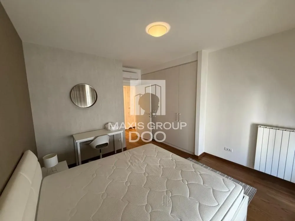 Rent, two bedroom apartment, 56m², Savski Venac, Beograd