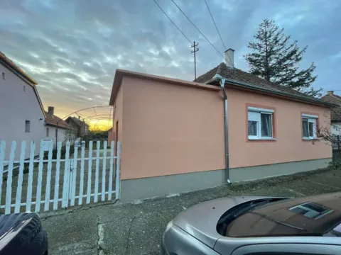 Prodaja, kuća, 94m², Zrenjanin Okolina, Zrenjanin - image 2