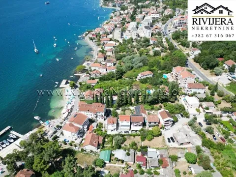 Zemljište in Baošići