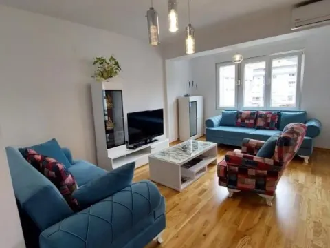 Rent, two bedroom apartment, 70m², Centar, Tivat