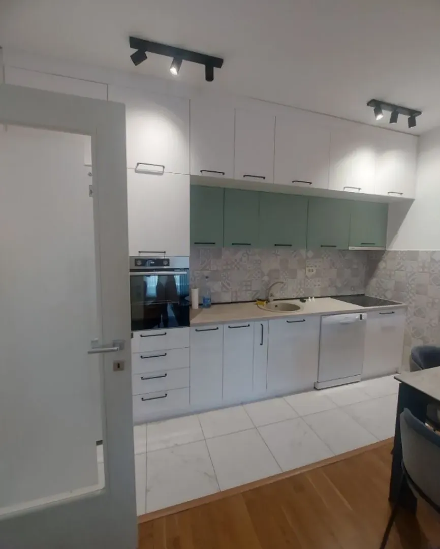 Izdavanje, dvosoban stan, 70m², Zabjelo, Podgorica