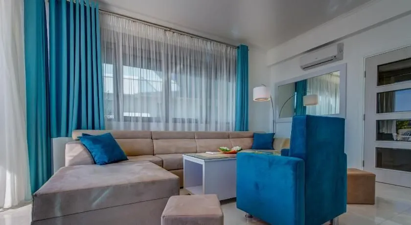Sale, house, 330m², Lazi, Budva