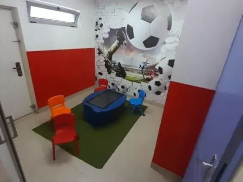 Izdavanje, poslovni prostor, 133m², Centar, Jagodina - image 10