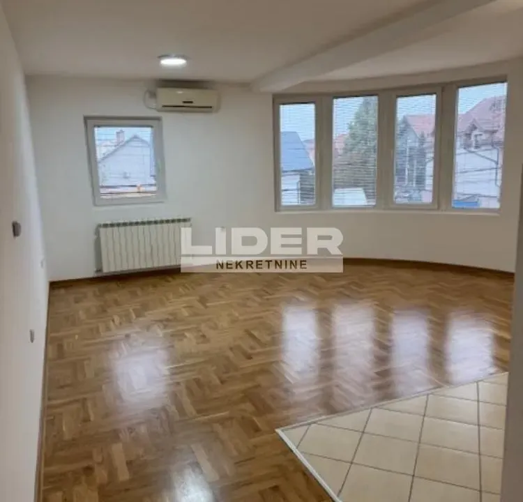 Sale, three bedroom apartment, 65m², Altina, Beograd