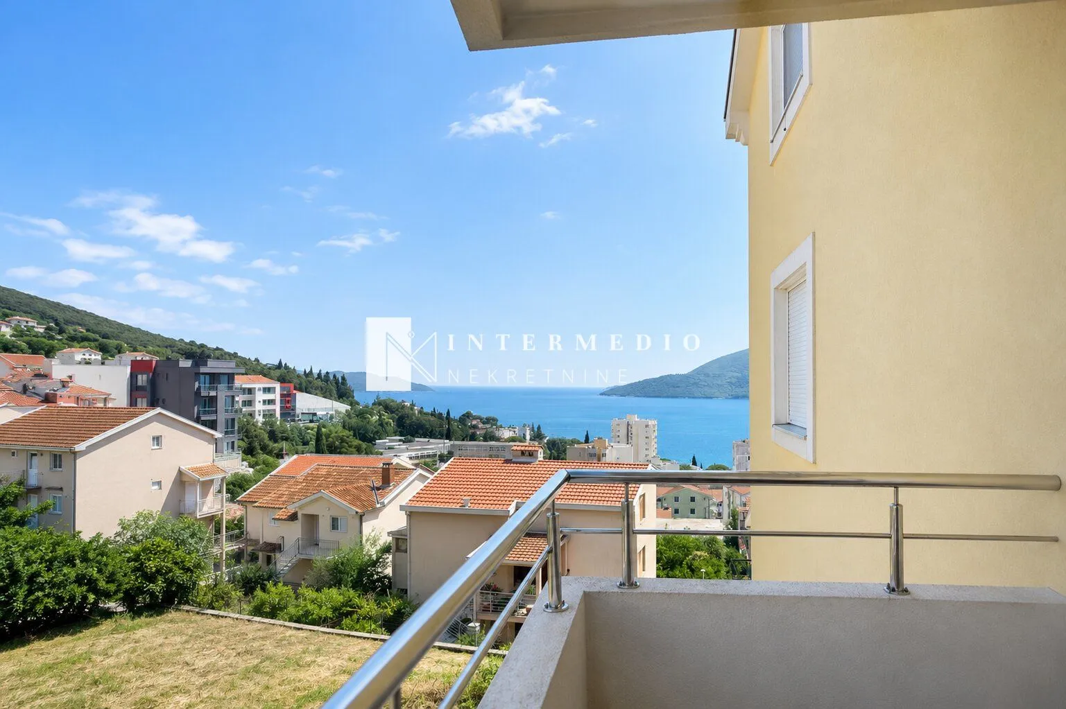 Prodaja, dvosoban stan, 93m², Topla, Herceg Novi