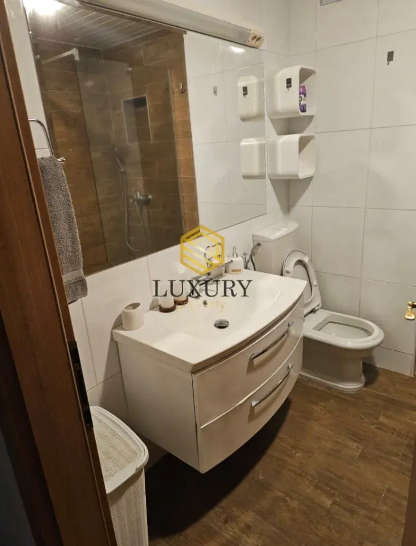 Izdavanje, trosoban stan, 90m², Ljubović, Podgorica