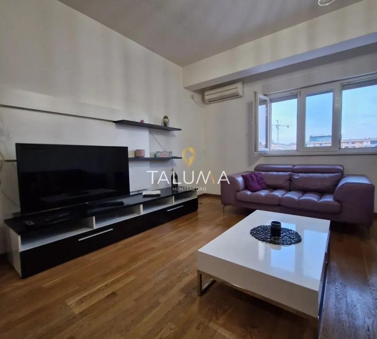 Rent, one bedroom apartment, 54m², City Kvart, Podgorica