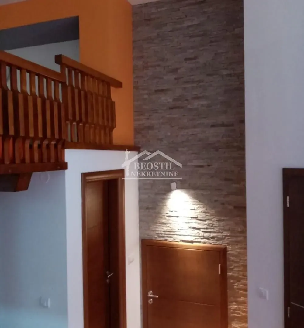 Prodaja, trosoban stan, 39m², Centar, Čajetina