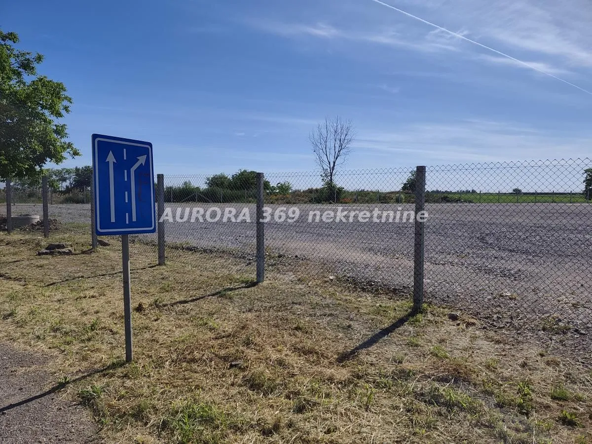 Izdavanje, plac, 5780m², Kisač, Novi Sad Sve Podlokacije