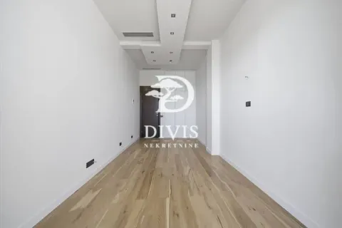 Izdavanje, stan, 205m², Dedinje Sve Podlokacije, Beograd - image 14