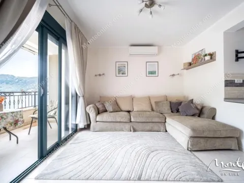 Sale, two bedroom apartment, 75m², Dobrota, Kotor - image 5