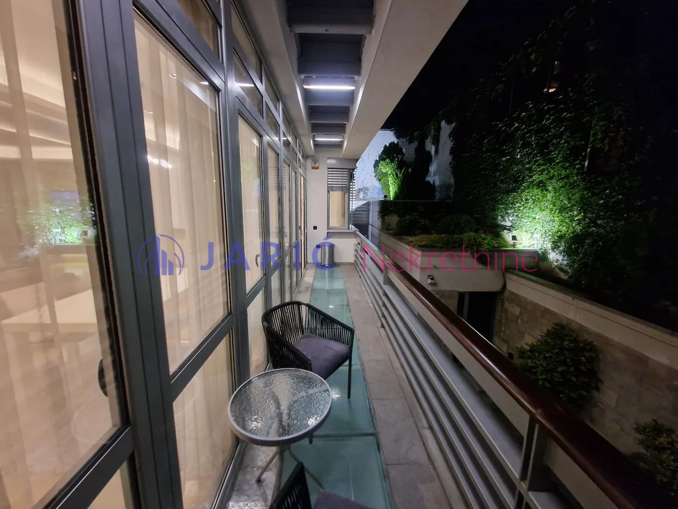 Izdavanje, četvorosoban stan, 148m², Dedinje Sve Podlokacije, Beograd