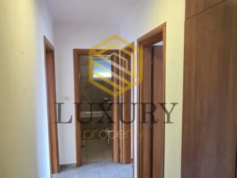 Prodaja, dvosoban stan, 56m², Stari Aerodrom, Podgorica - image 6