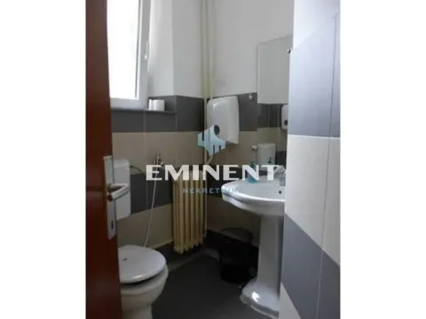 Izdavanje, poslovni prostor, 175m², Stari Grad, Beograd - image 10