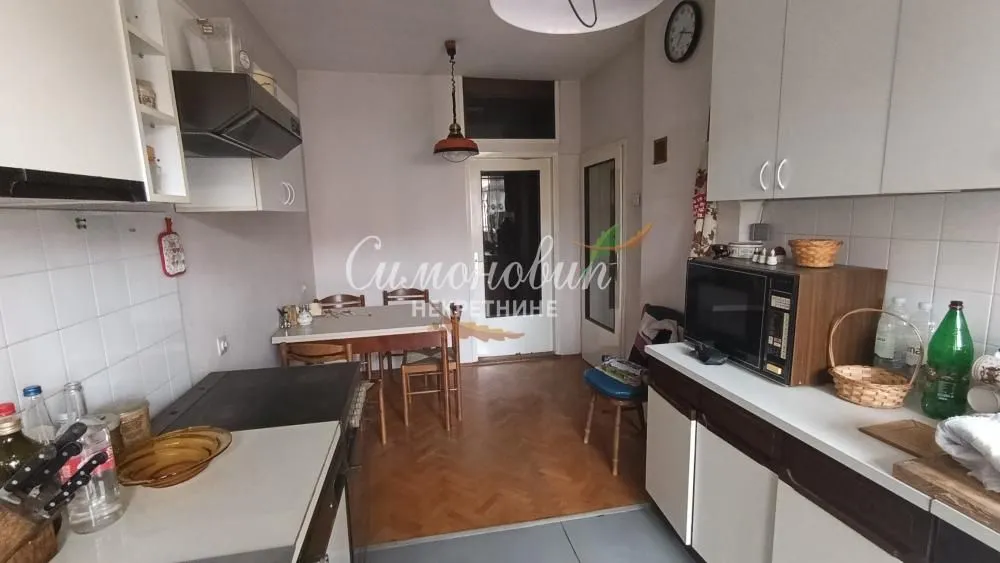Prodaja, trosoban stan, 113m², Kluz, Zvezdara Sve Podlokacije