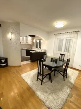 Rent, three bedroom apartment, 120m², City Kvart, Podgorica - image 3
