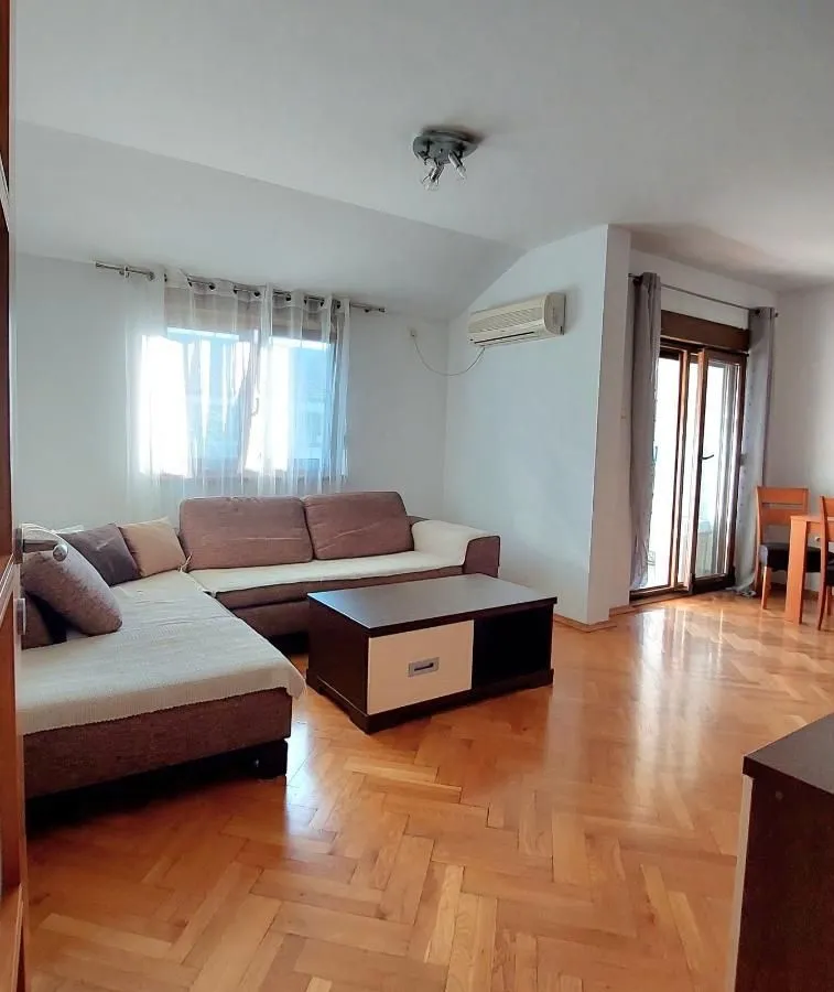 Rent, one bedroom apartment, 52m², Dalmatinska ulica, Podgorica